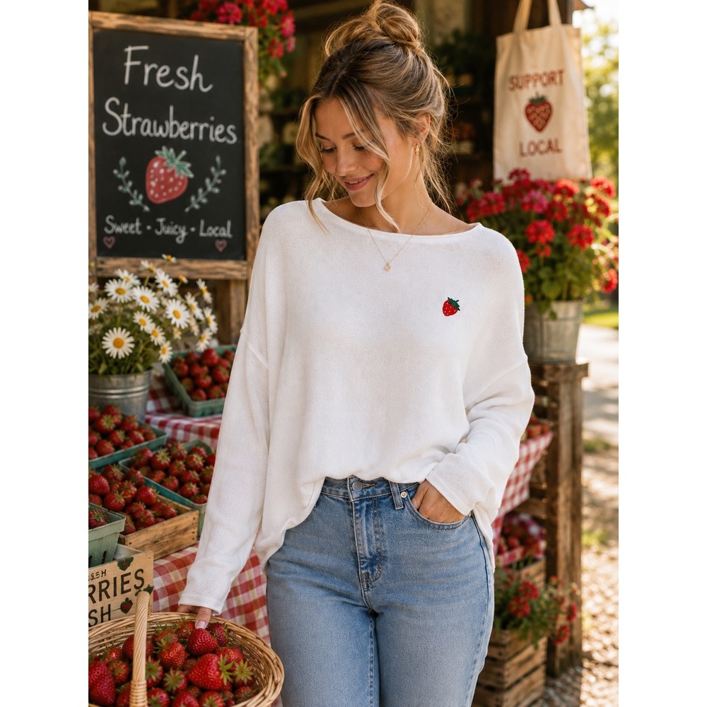 NWT Aeropostale Strawberry Embroidered Lightweight Cotton Sweater White Medium